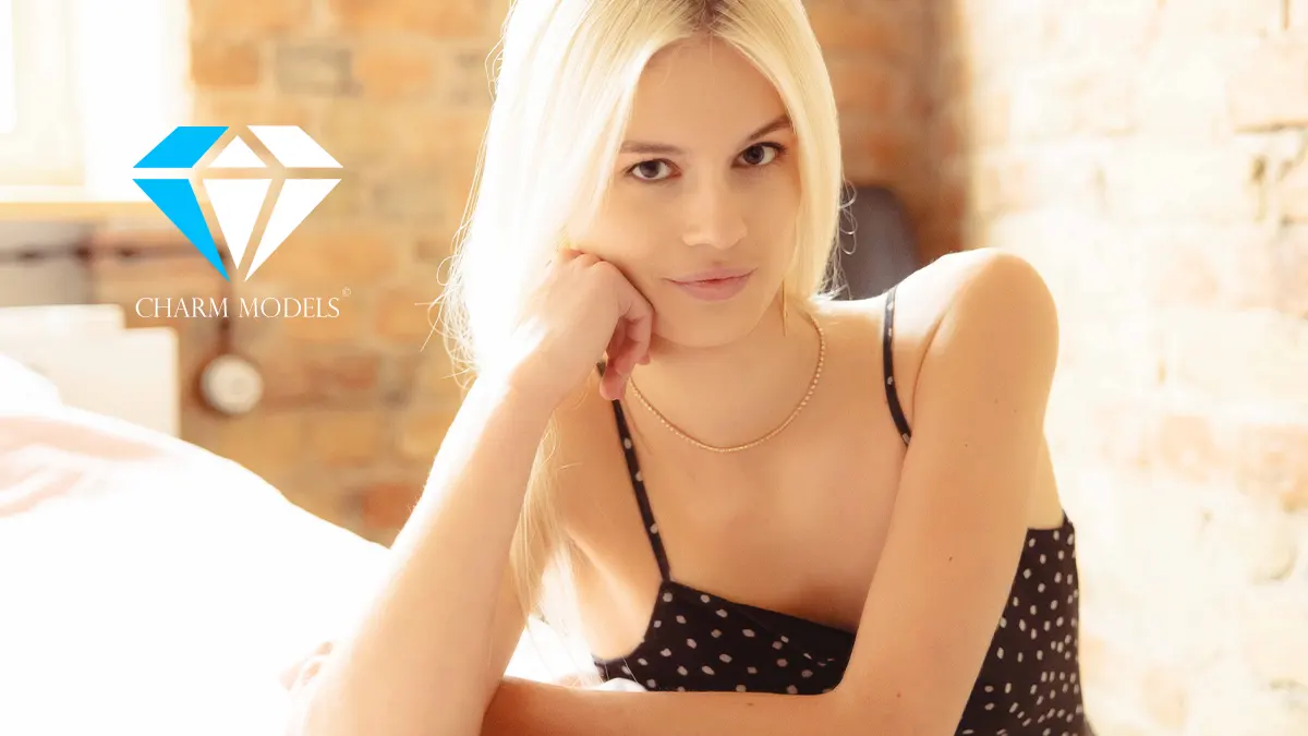 Amelia Flava nude elegance in soft light CharmModels