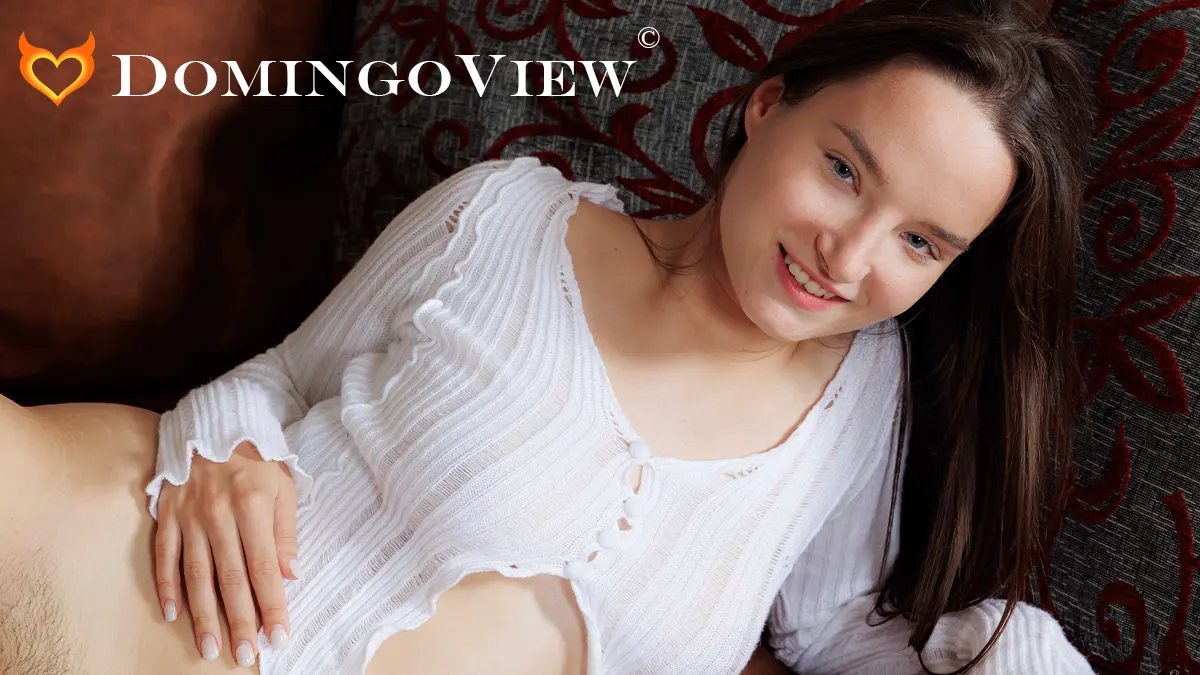 Deena Kokett Soft Nude Harmony Session on DomingoView